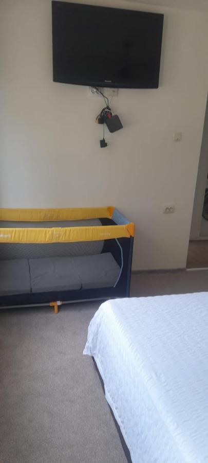 Pliska Apartment Монтана Экстерьер фото